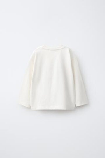 ZARA ФУТБОЛКА С ПРИНТОМ, ЖЕЛТОВАТО-БЕЛЫЙ