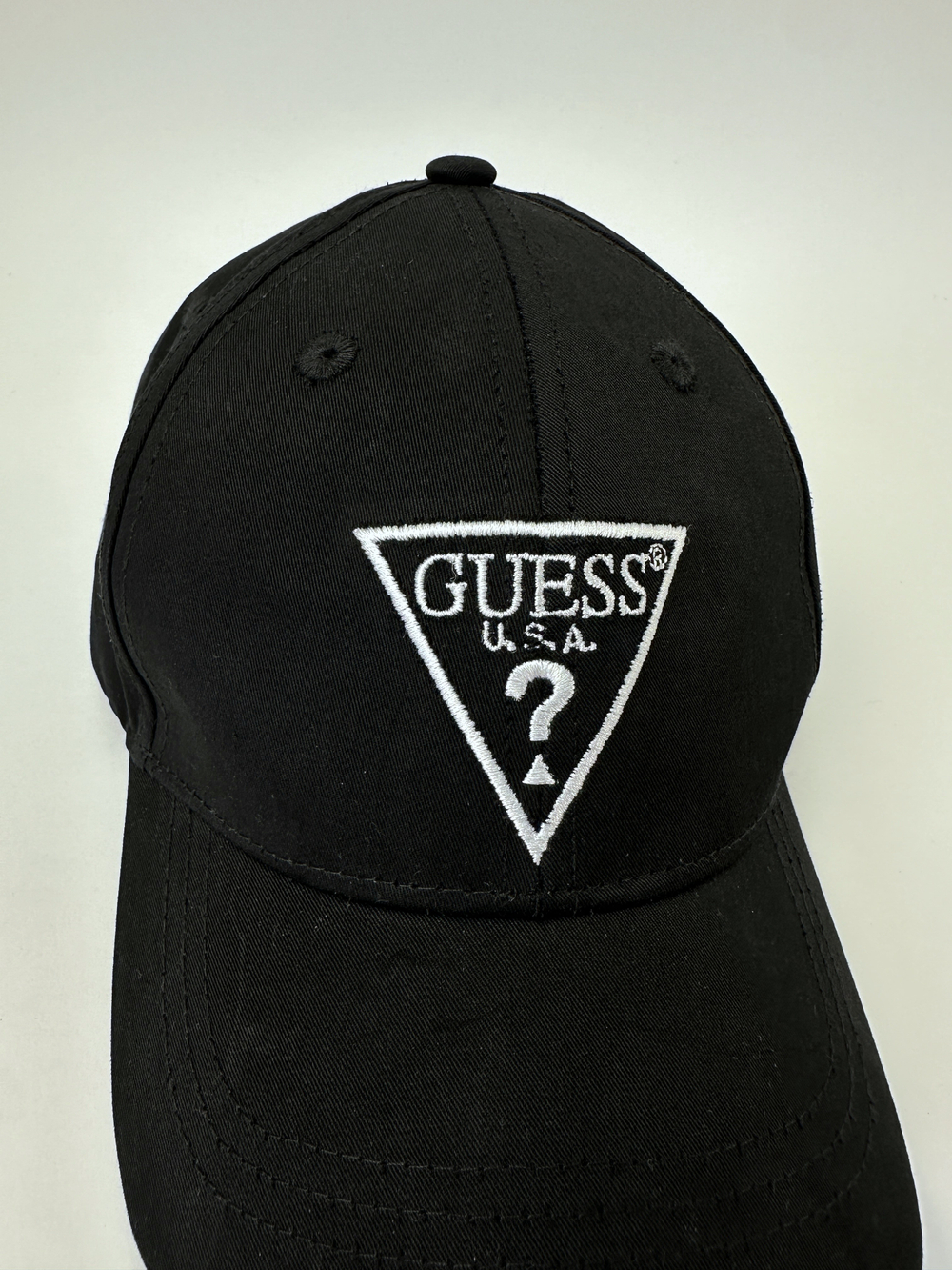 Бейсболка Guess