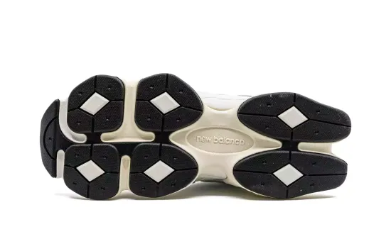 Кроссовки New Balance 9060 White/Black