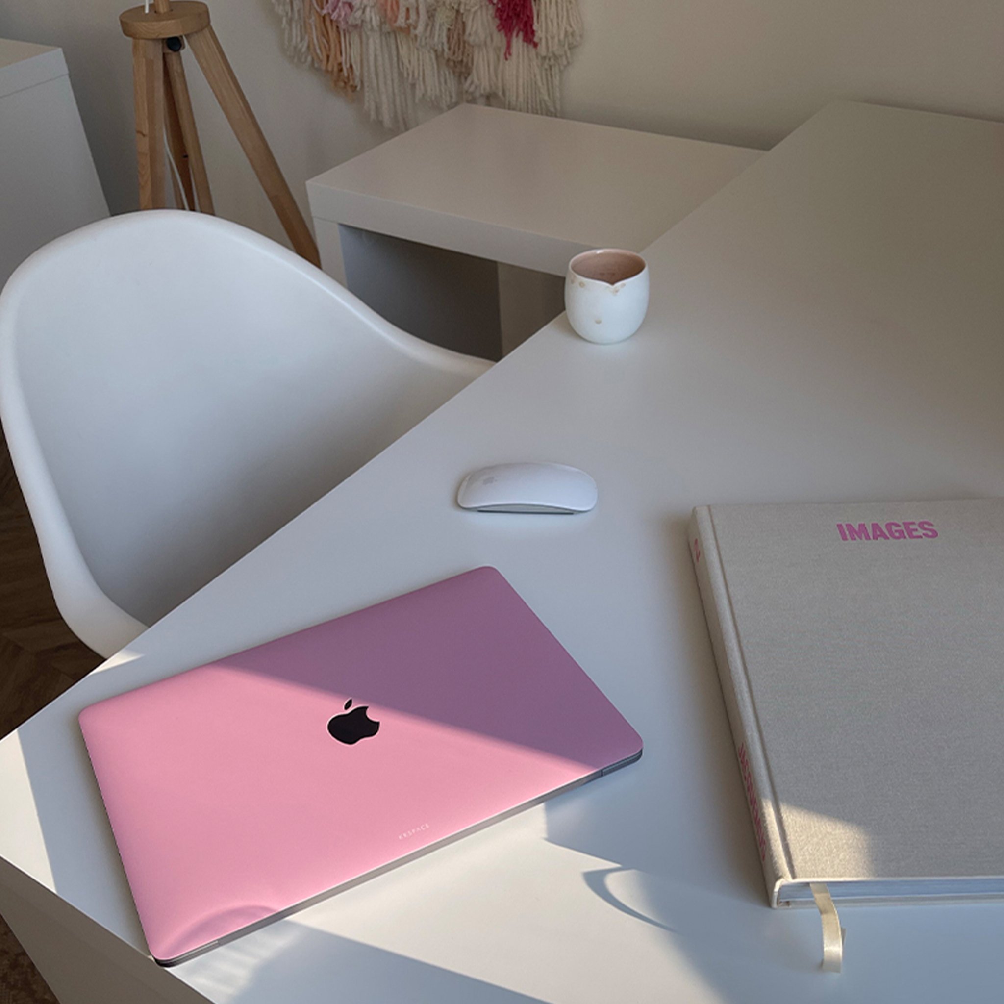 Виниловая наклейка ROSE для MacBook