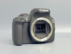 Canon EOS 2000D Kit 18-55mm 3.5-5.6 III 2.150 Кадров