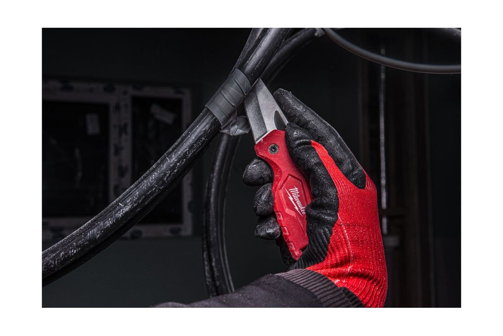 Компактный карманный нож Milwaukee 4932478560