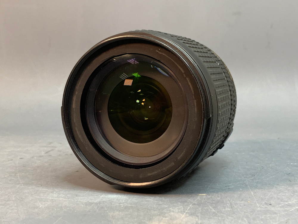 Nikon 18-105 3.5-5.6 ED