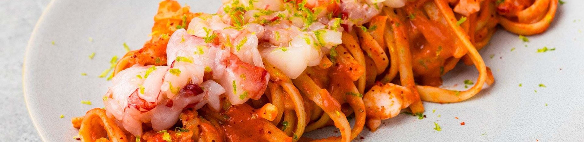 Креветки с кешью-кориандровым песто