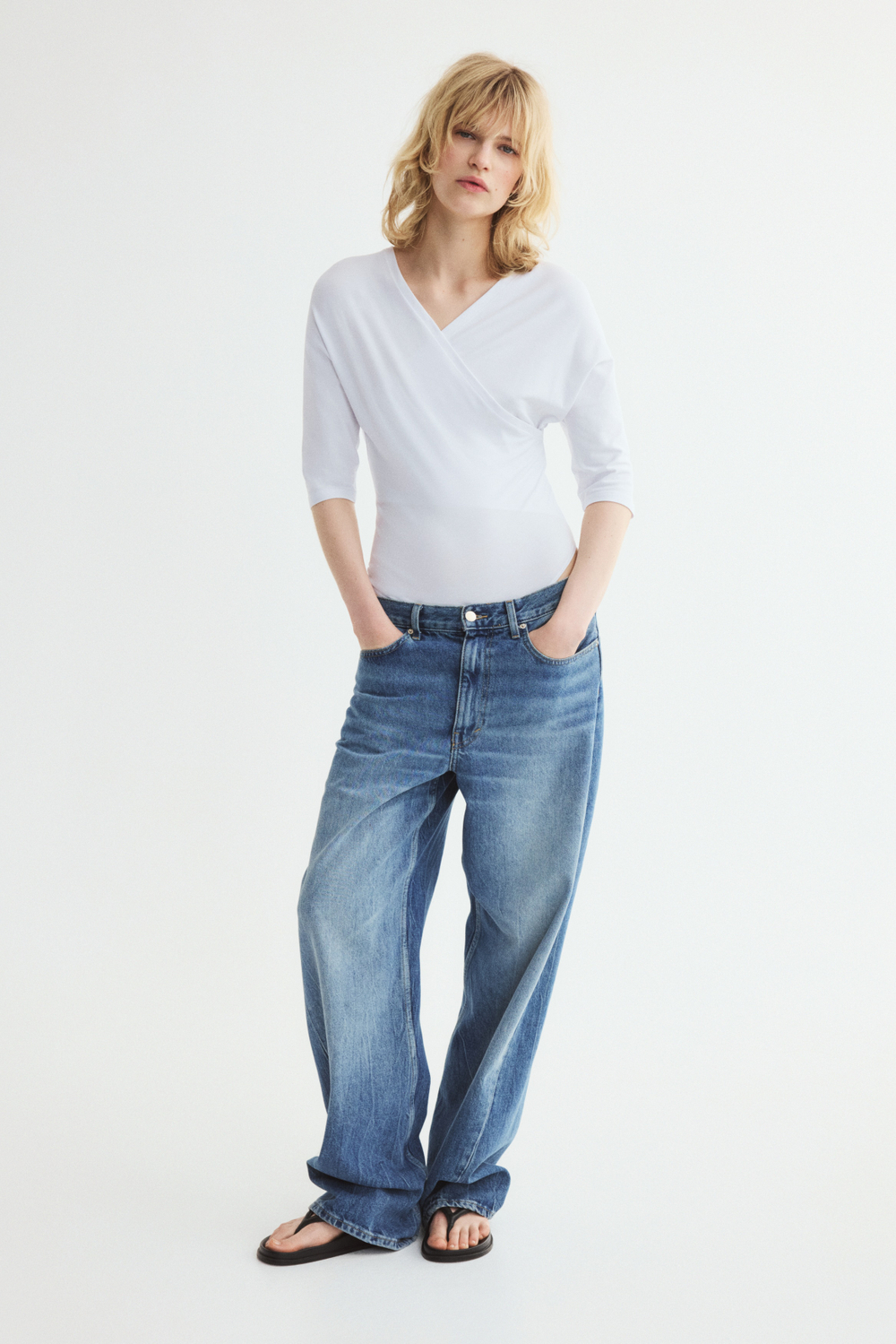 Боди с V-образным вырезом - H&M