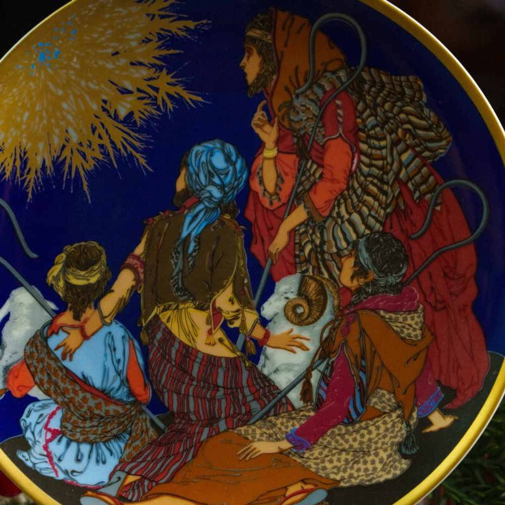 Коллекционная декоративная тарелка «THE GLORY OF CHRISTMAS» («Слава Рождества»)