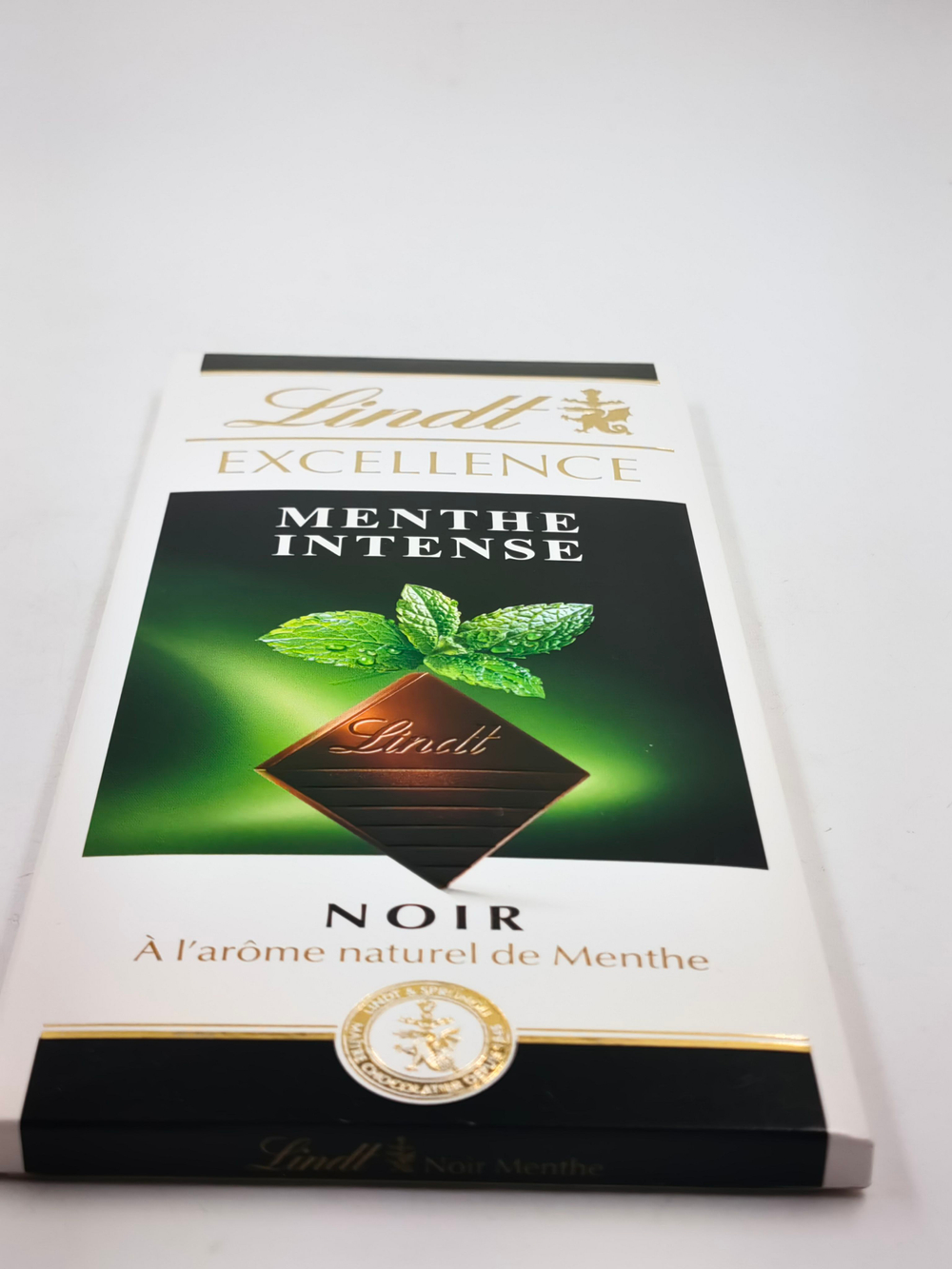 Lindt Excellence темный шоколад с Мятой, 100 г (Из Финляндии)