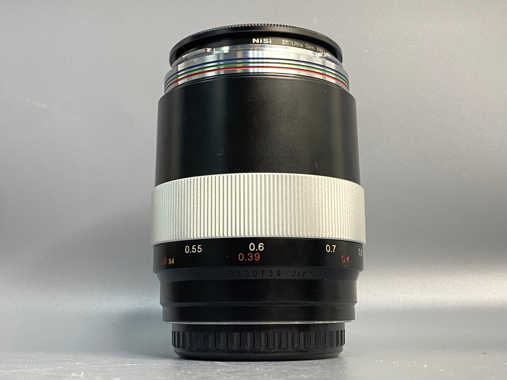Voigtlander 125mm 2.5 SL EF Macro APO-Lanthar