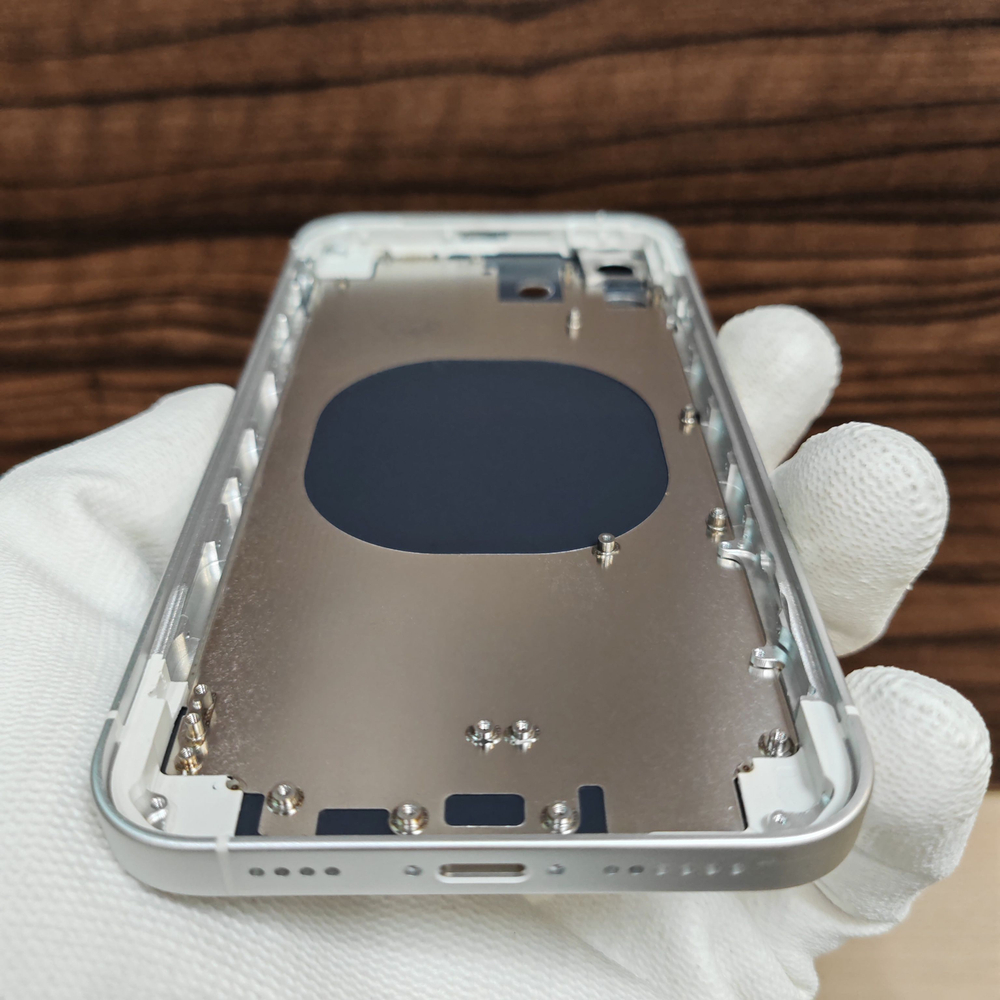 Корпус для iPhone XR в стиле iPhone 16 (цвет: White / Белый)