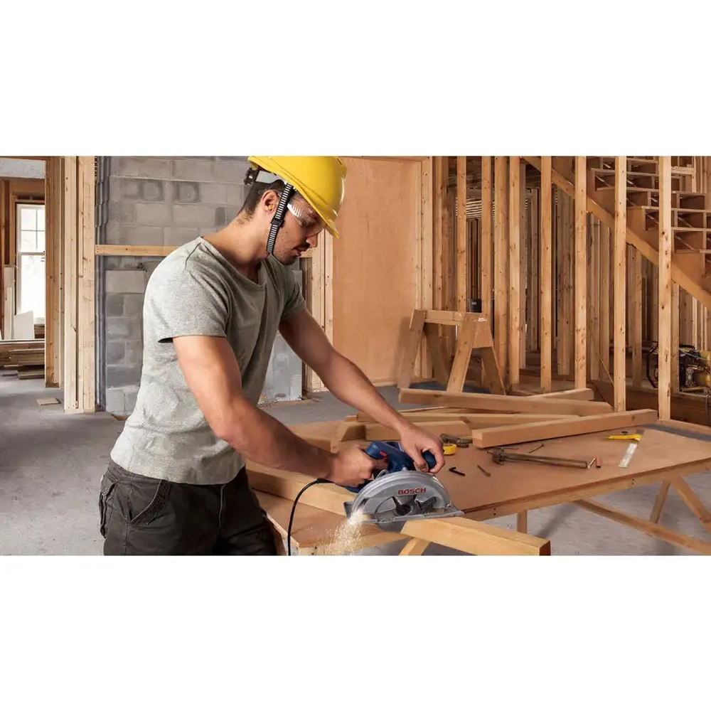 Ручная циркулярная пила GKS 140 BOSCH 06016B3020