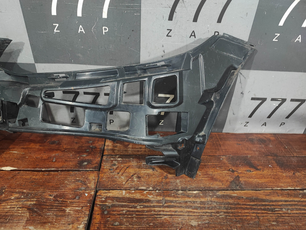 Кронштейн переднего бампера Mercedes C (W205) 14-18 Б/У Оригинал A2058853165