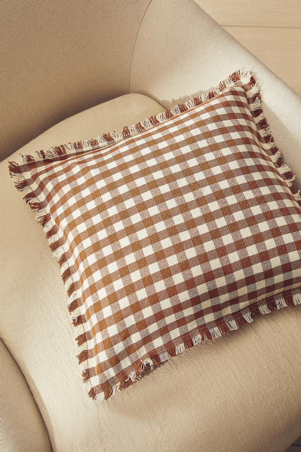 ZARA HOME ЧЕХОЛ ДЛЯ ДЕКОРАТИВНОЙ ПОДУШКИ В МЕЛКУЮ КЛЕТКУ, ГОРЧИЧНЫЙ