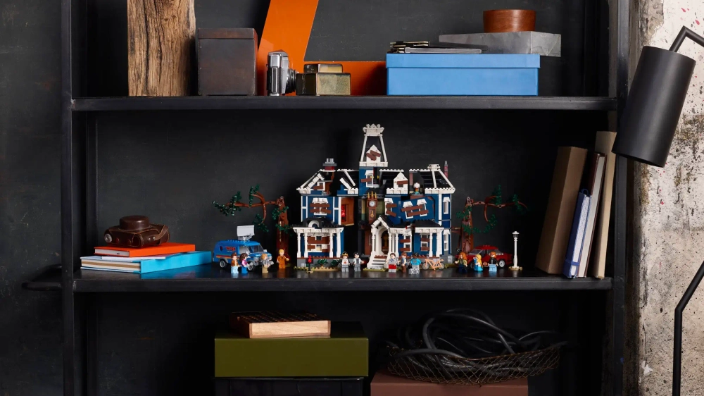 Конструктор LEGO Icons 11370 Stranger Things: The Creel House