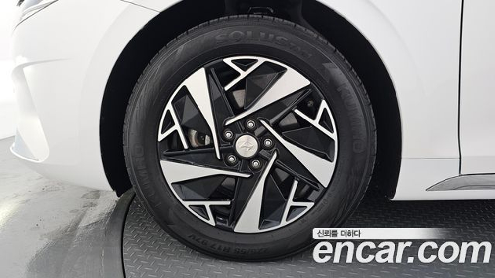 Hyundai Grandeur Le Blanc — 2022