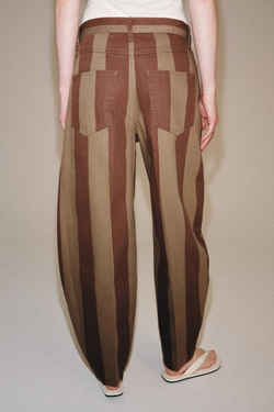 ZARA ДЖИНСЫ TAPERED С ВЫСОКОЙ ПОСАДКОЙ И ПРИНТОМ — ZW COLLECTION, ПОЛОСКИ