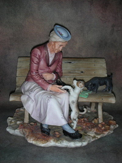 Статуэтка. Фарфор. Скамья доброты. Capodimonte. Италия