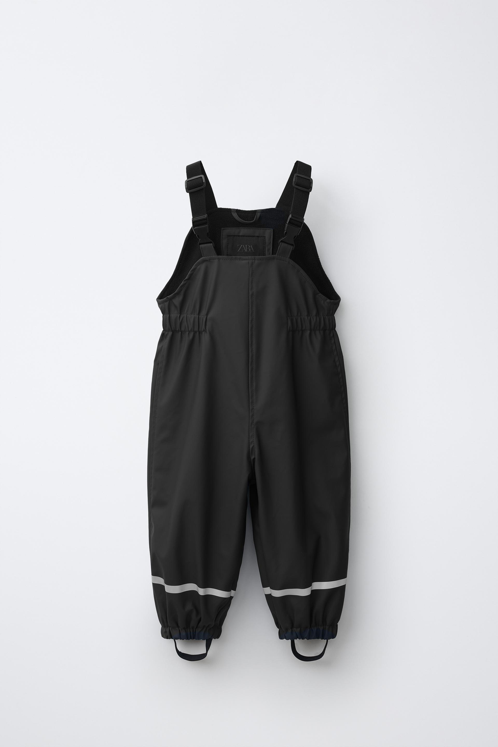 ZARA ПРОРЕЗИНЕННЫЙ КОМБИНЕЗОН WATER RESISTANT, ЧЕРНЫЙ