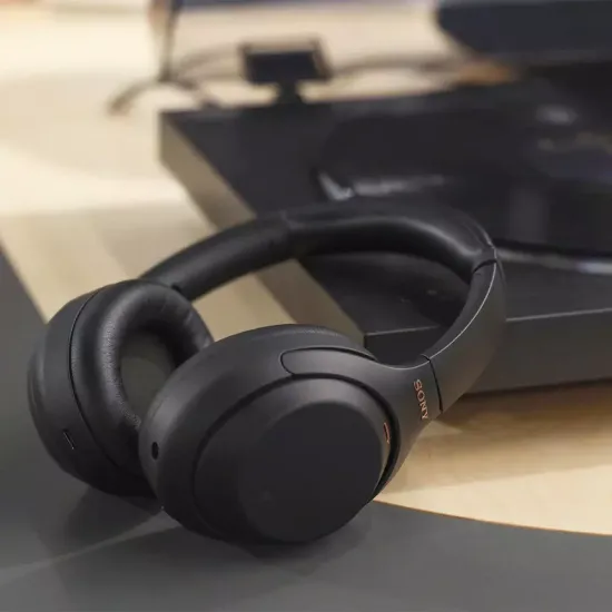 Беспроводные наушники Sony WH-1000XM4 Черный