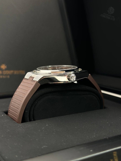 Часы Vacheron Constantin Overseas