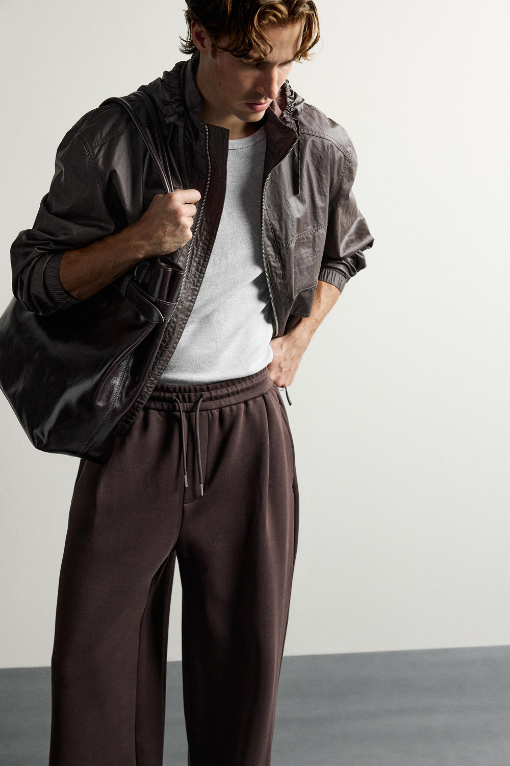 БРЮКИ BALLOON FIT С ЗАЩИПАМИ — ZARA