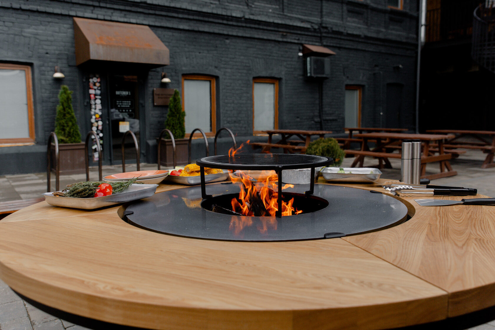 Дровяной гриль-стол Elbrus Grill Тибет 1000 (диаметр стола 1620 мм)