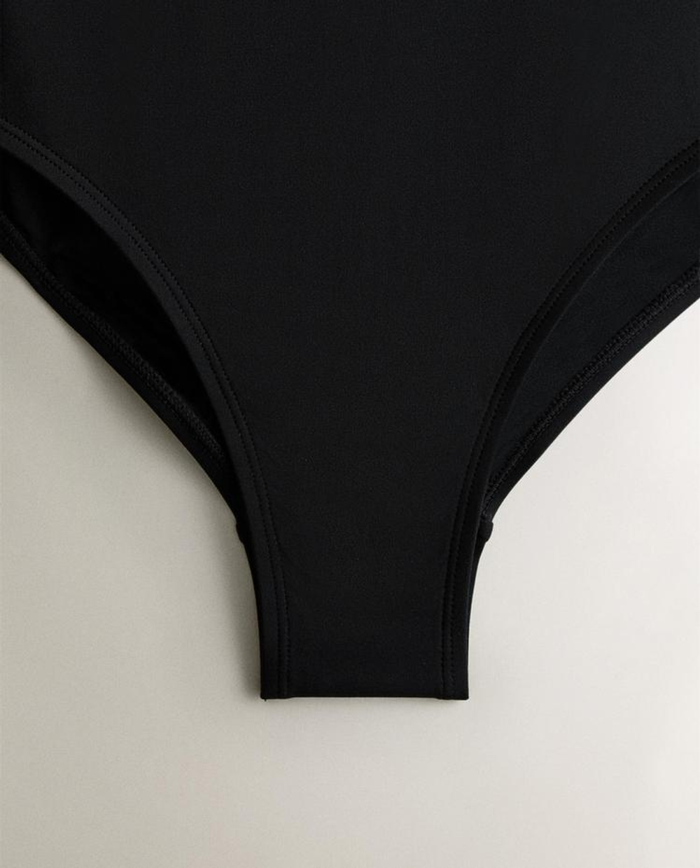 ZARA HOME КУПАЛЬНИК С КОНТРАСТНОЙ ПОЛОСОЙ, ЧЕРНЫЙ