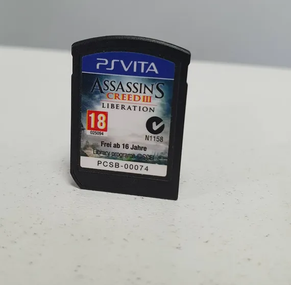 PS VITA Assassin's Creed 3 (III): Liberation PCSB-00074 (Русские субтитры), без коробки