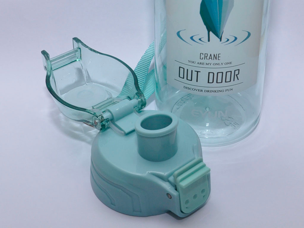 Бутылка для воды. Материал: пластик, силикон. Объём 750 ml. YY-616