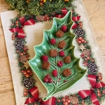 Блюдо остролист Bordallo Pinheiro Holly (27.5 см)