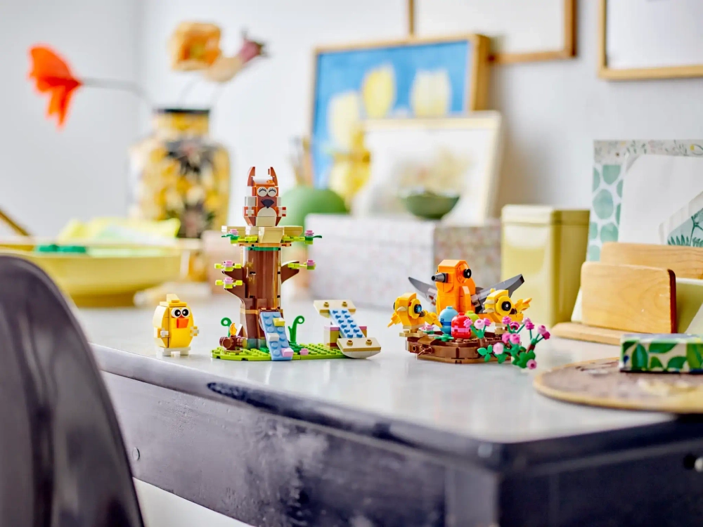 Конструктор LEGO 40709 Весенняя игровая площадка для животных