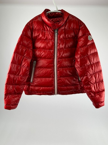 Пуховик Moncler