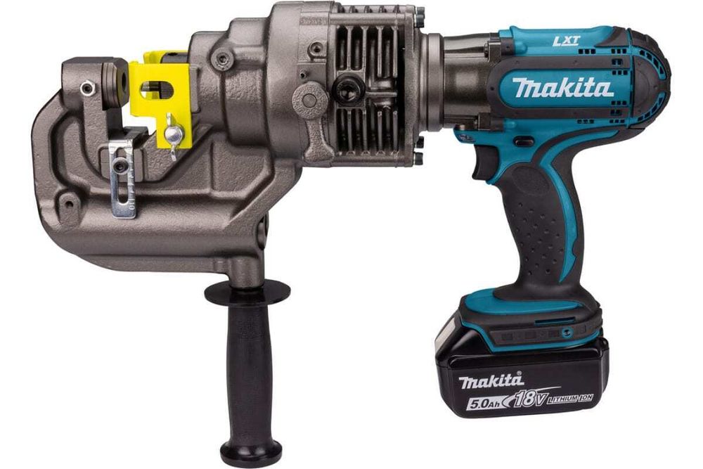 Уцененный аккумуляторный дырокол Makita DPP200Z Уцененный аккумуляторный дырокол Makita DPP200Z