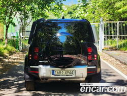 Land Rover Defender 110 D240 SE — 2020
