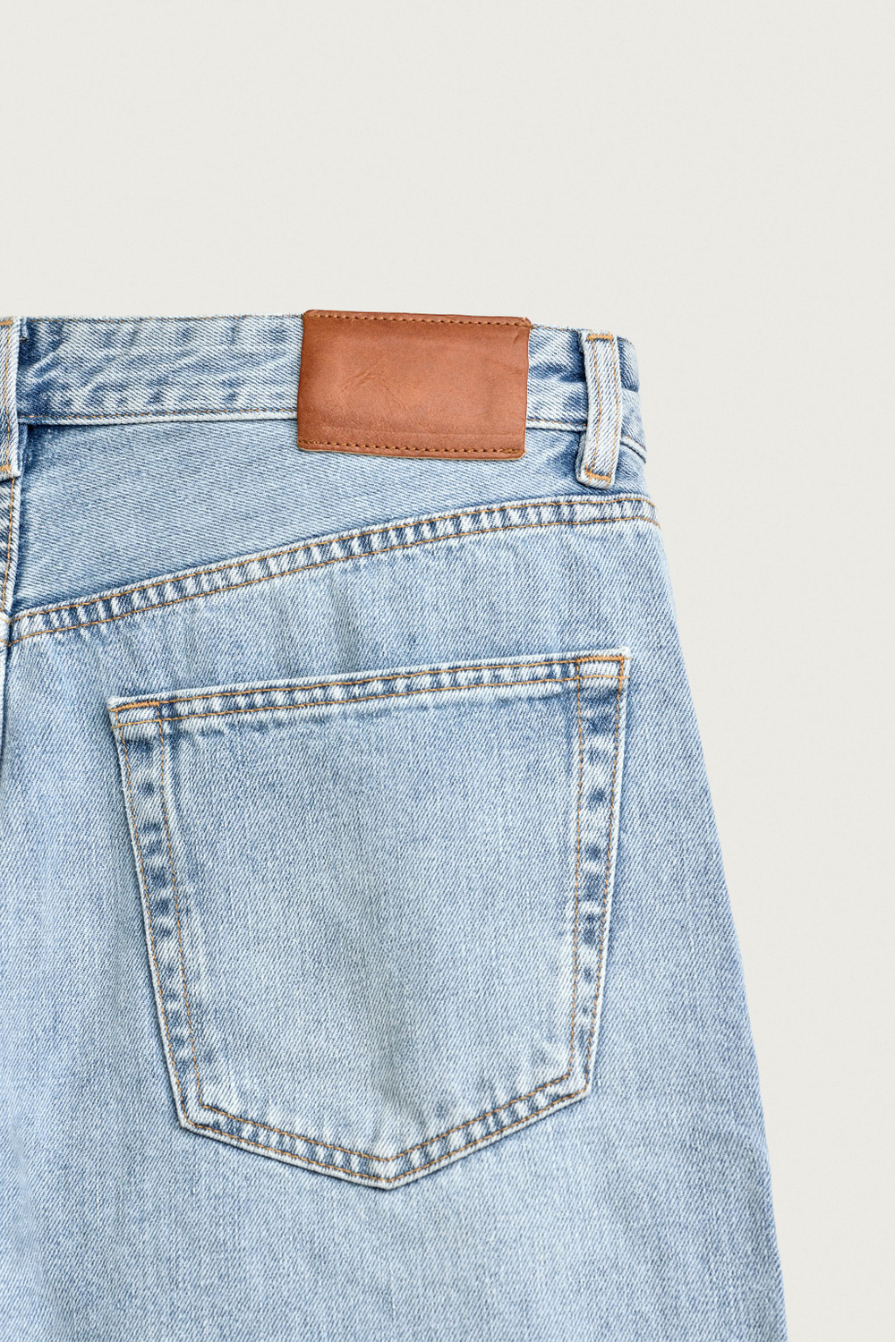 ДЖИНСЫ СВОБОДНОГО КРОЯ УКОРОЧЕННОЙ ДЛИНЫ — ZARA