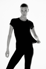 Спортивный топ DryMove™ — короткие рукава, приталенный крой - H&M