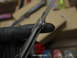 Нож Spyderco Slym - светлая рукоять