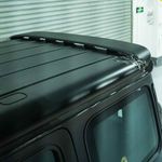 Карбоновый спойлер в заводском стиле для Mercedes Benz G class W465 G63 G500 G550 2025+ Гелик Гелентваген