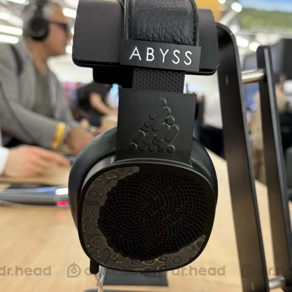 Abyss Diana DZ Gold Forged with 1.5m 4.4mm cable