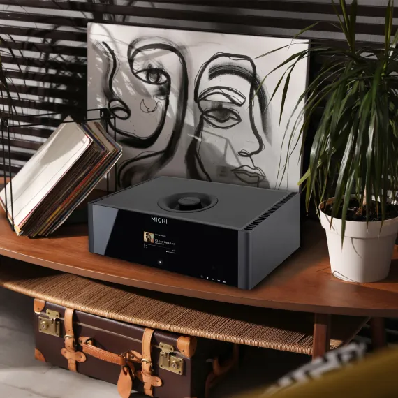 Michi Q5 Black