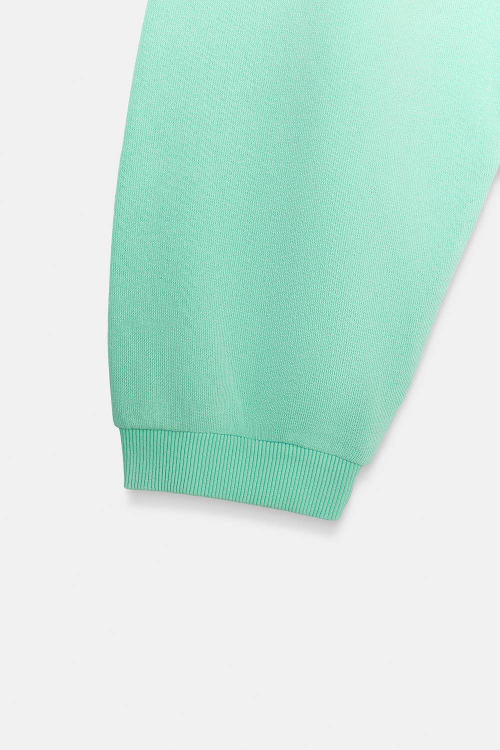 УКОРОЧЕННАЯ ТОЛСТОВКА ФЛУОРЕСЦЕНТНОГО ЦВЕТА — ZARA