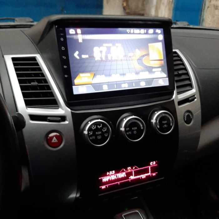 Магнитола для Mitsubishi L200 4, Pajero Sport 2 2006-2016 - FarCar S500-TS10 монитор 9.5" QLED на Android 14, Быстрая, CarPlay, 4G SIM-слот