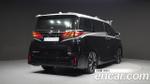Toyota Alphard 2.5 HEV Executive AWD — 2025