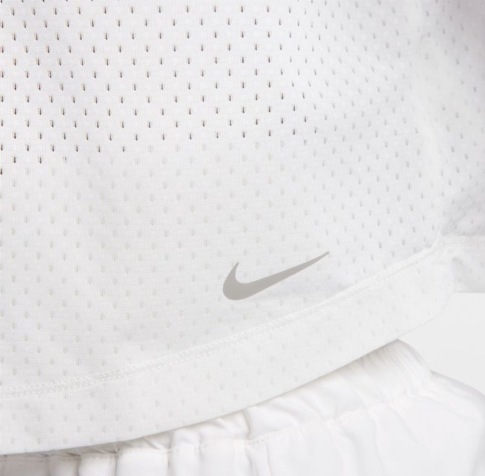 Женская теннисная футболка Nike One Classic Dri-Fit Breath T-Shirt - белый