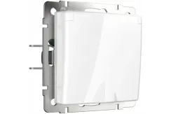 Розетка Werkel с заземлением с крышкой и шторкой IP44 белый 25750