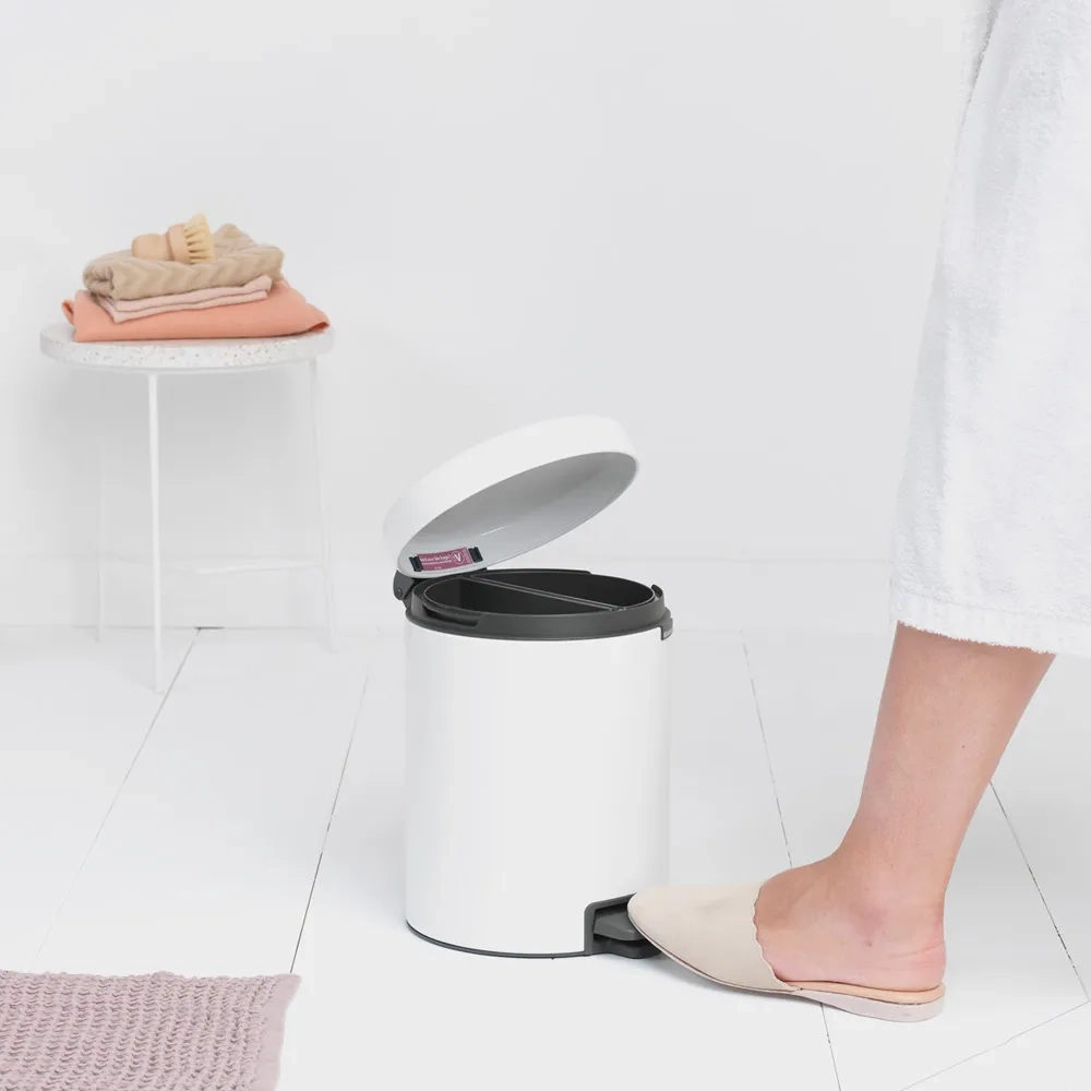Brabantia Контейнер для мусора NewIcon 2x2л белый 280429