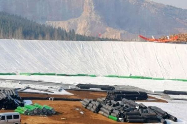 Paper Mills Solid Waste Landfill Anti-seepage Project in Shandong, China — комплексная противофильтрационная система полигона промышленных отходов Paper Mills Solid Waste Landfill Anti-seepage Project in Shandong, China — комплексная противофильтрационная система полигона промышленных отходов