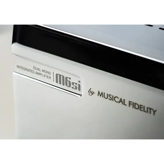Musical Fidelity M6SI Chrome Edition