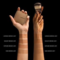 Hourglass Ambient® Lighting Bronzer - Luminous Bronze Light