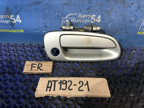 Ручка двери передней правой внешняя TOYOTA CARINA 1994