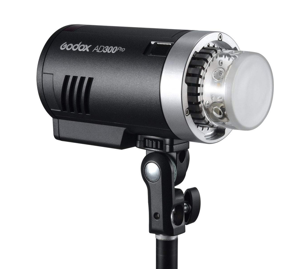 Комплект студийного оборудования Godox AD300Pro Kit, 2x300 Дж